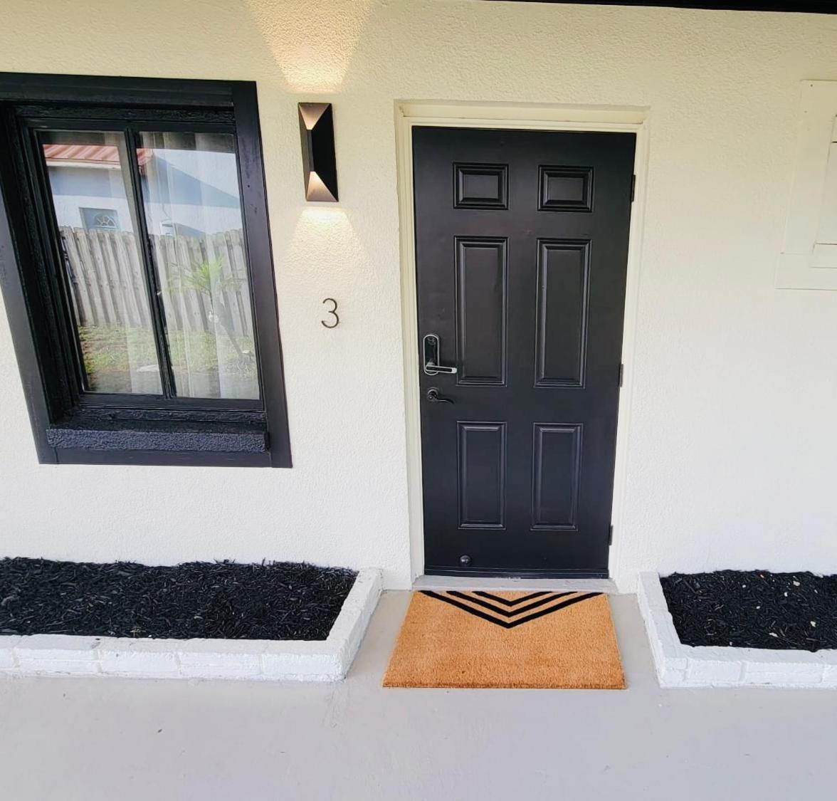 Beach Bungalows By The Sea 3 Cocoa Beach Bagian luar foto